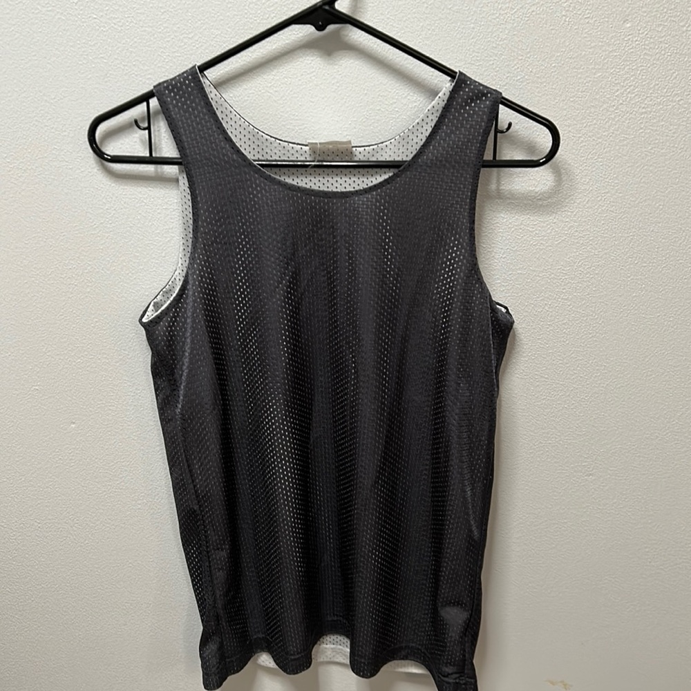 Reversible basketball practice jersey